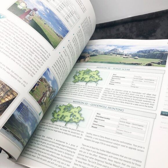 Final‎ Fantasy XIII Complete Official Guide - Picture 5 of 9